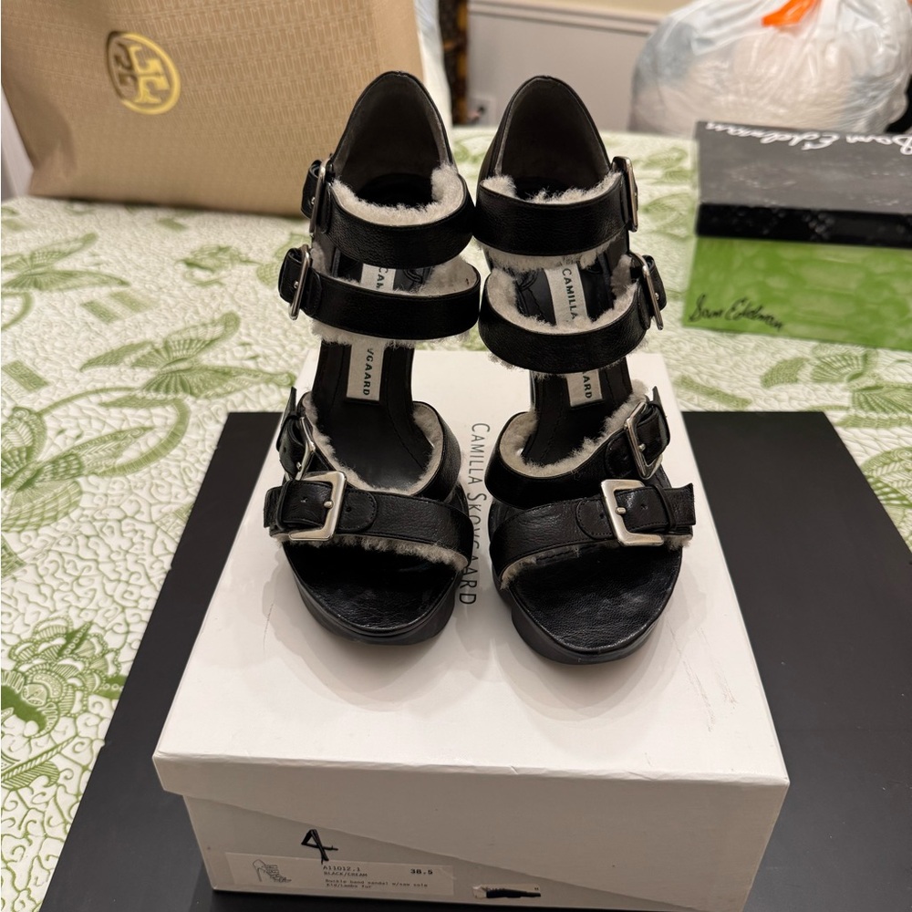 Camilla Skovgaard Black and shearling Women's heeled Sandals
